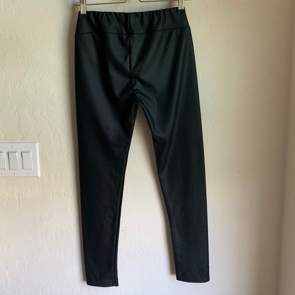 Romeo and Juliet couture legging - Picture 2 of 4